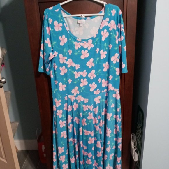 LuLaRoe Dresses & Skirts - Lularoe Floral Dress Size 3XL
